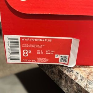 Brand new Women Nike Air Vapormax Plus